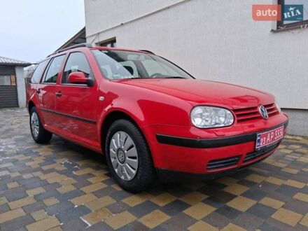 Красный Фольксваген Гольф, объемом двигателя 1.6 л и пробегом 192 тыс. км за 4995 $, фото 1 на Automoto.ua