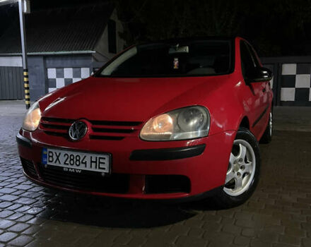 Красный Фольксваген Гольф, объемом двигателя 1.4 л и пробегом 190 тыс. км за 4100 $, фото 1 на Automoto.ua