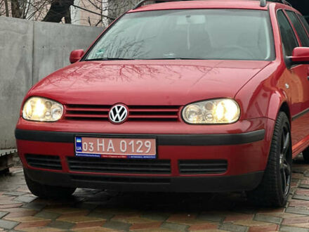 Красный Фольксваген Гольф, объемом двигателя 1.6 л и пробегом 187 тыс. км за 4450 $, фото 1 на Automoto.ua