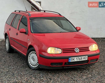 Червоний Фольксваген Гольф, об'ємом двигуна 1.9 л та пробігом 357 тис. км за 3500 $, фото 1 на Automoto.ua