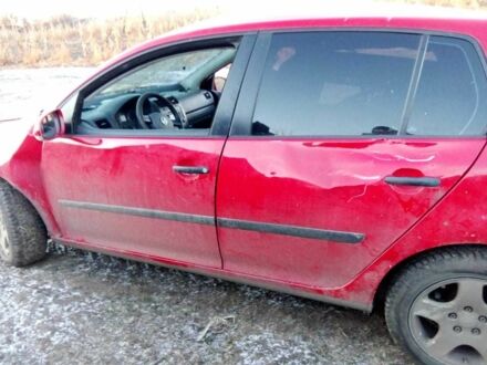 Червоний Фольксваген Гольф, об'ємом двигуна 1.6 л та пробігом 301 тис. км за 1600 $, фото 1 на Automoto.ua