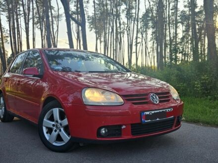 Фольксваген Гольф 2006 у Житомирі на Automoto.ua Червоний Фольксваген Гольф, об'ємом двигуна 2 л та пробігом 337 тис. км за 2757 $, фото 1 на Automoto.ua