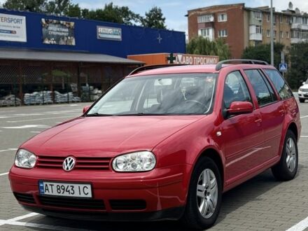 Красный Фольксваген Гольф, объемом двигателя 2 л и пробегом 198 тыс. км за 4950 $, фото 1 на Automoto.ua