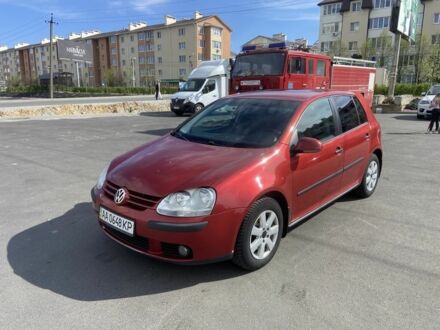 Фольксваген Гольф 2007 в Киеве на Automoto.ua Красный Фольксваген Гольф, объемом двигателя 1.6 л и пробегом 300 тыс. км за 4650 $, фото 1 на Automoto.ua