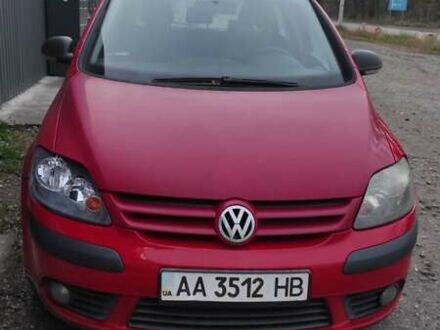 Фольксваген Гольф 2007 в Киеве на Automoto.ua Красный Фольксваген Гольф, объемом двигателя 1.6 л и пробегом 390 тыс. км за 4600 $, фото 1 на Automoto.ua