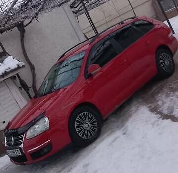 Красный Фольксваген Гольф, объемом двигателя 1.9 л и пробегом 305 тыс. км за 5999 $, фото 1 на Automoto.ua