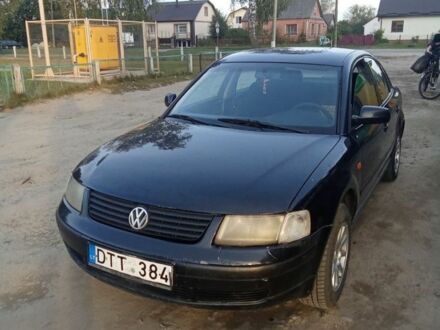 Фольксваген Гольф 2009 у Березне на Automoto.ua Червоний Фольксваген Гольф, об'ємом двигуна 0 л та пробігом 325 тис. км за 1250 $, фото 1 на Automoto.ua