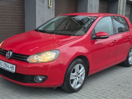 Красный Фольксваген Гольф, объемом двигателя 0 л и пробегом 247 тыс. км за 7200 $, фото 1 на Automoto.ua