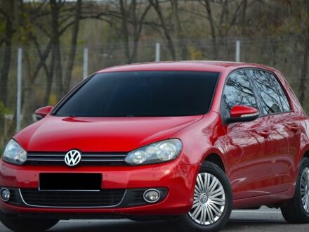 Червоний Фольксваген Гольф, об'ємом двигуна 1.4 л та пробігом 150 тис. км за 6999 $, фото 1 на Automoto.ua