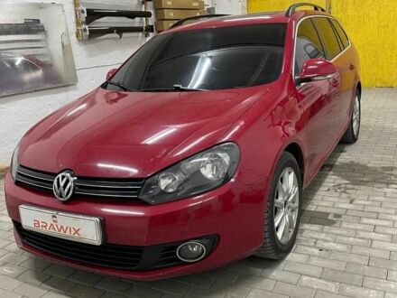 Фольксваген Гольф 2010 у Хмельницькому на Automoto.ua Червоний Фольксваген Гольф, об'ємом двигуна 1.6 л та пробігом 295 тис. км за 7999 $, фото 1 на Automoto.ua