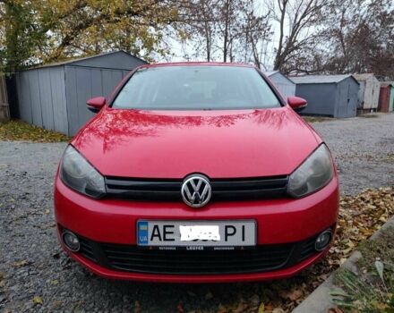 Красный Фольксваген Гольф, объемом двигателя 1.2 л и пробегом 200 тыс. км за 6000 $, фото 1 на Automoto.ua