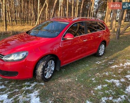 Красный Фольксваген Гольф, объемом двигателя 1.97 л и пробегом 310 тыс. км за 8999 $, фото 1 на Automoto.ua