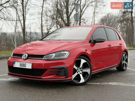 Червоний Фольксваген Гольф, об'ємом двигуна 2 л та пробігом 186 тис. км за 10900 $, фото 1 на Automoto.ua