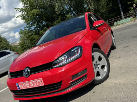 Фольксваген Гольф 2015 у Хмельницькому на Automoto.ua Червоний Фольксваген Гольф, об'ємом двигуна 1.8 л та пробігом 131 тис. км за 11555 $, фото 1 на Automoto.ua