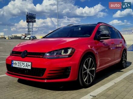 Фольксваген Гольф 2016 в Одессе на Automoto.ua Красный Фольксваген Гольф, объемом двигателя 1.8 л и пробегом 120 тыс. км за 20000 $, фото 1 на Automoto.ua