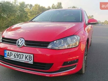 Красный Фольксваген Гольф, объемом двигателя 1.97 л и пробегом 273 тыс. км за 11900 $, фото 1 на Automoto.ua