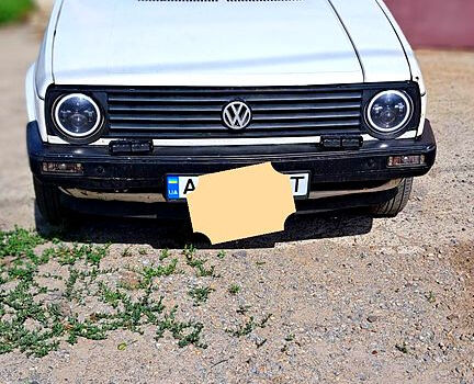 Фольксваген Гольф, об'ємом двигуна 1.6 л та пробігом 100 тис. км за 1750 $, фото 3 на Automoto.ua