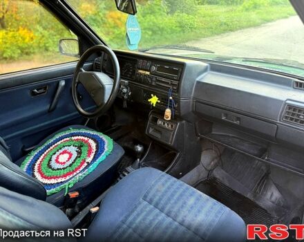 Фольксваген Гольф, объемом двигателя 1.3 л и пробегом 100 тыс. км за 1350 $, фото 6 на Automoto.ua