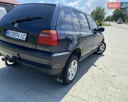 Фольксваген Гольф, объемом двигателя 1.6 л и пробегом 370 тыс. км за 2100 $, фото 2 на Automoto.ua