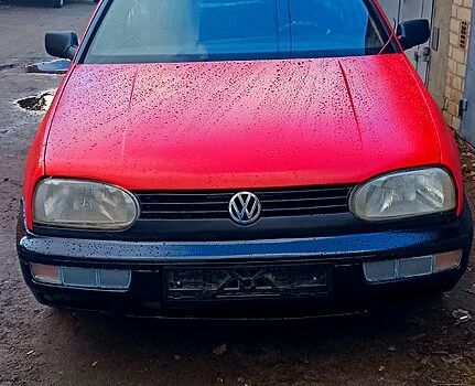 Фольксваген Гольф 1994 в Чернигове на Automoto.ua Фольксваген Гольф, объемом двигателя 1.6 л и пробегом 300 тыс. км за 1600 $, фото 3 на Automoto.ua