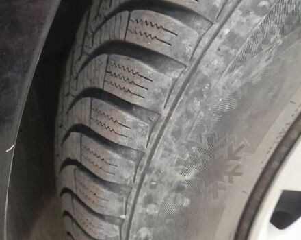 Фольксваген Гольф, объемом двигателя 1.6 л и пробегом 300 тыс. км за 3750 $, фото 9 на Automoto.ua