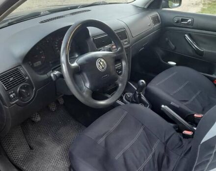 Фольксваген Гольф, объемом двигателя 1.6 л и пробегом 300 тыс. км за 3750 $, фото 7 на Automoto.ua