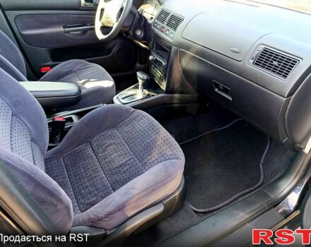 Фольксваген Гольф, объемом двигателя 1.6 л и пробегом 267 тыс. км за 5499 $, фото 9 на Automoto.ua