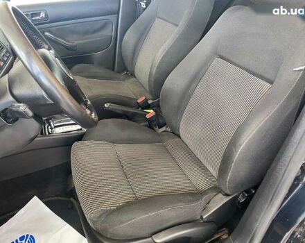 Фольксваген Гольф, объемом двигателя 1.6 л и пробегом 238 тыс. км за 4450 $, фото 5 на Automoto.ua