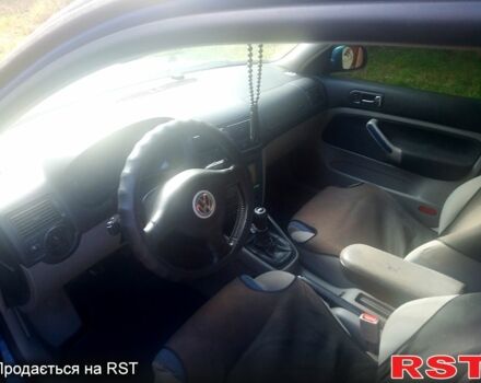 Фольксваген Гольф, объемом двигателя 1.6 л и пробегом 400 тыс. км за 4200 $, фото 1 на Automoto.ua