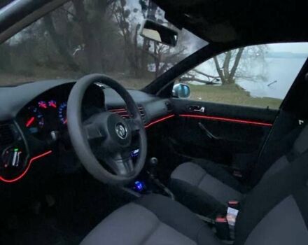 Фольксваген Гольф, объемом двигателя 1.6 л и пробегом 370 тыс. км за 4000 $, фото 12 на Automoto.ua