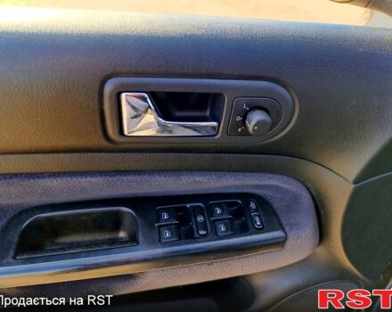 Фольксваген Гольф, объемом двигателя 1.6 л и пробегом 267 тыс. км за 5499 $, фото 7 на Automoto.ua