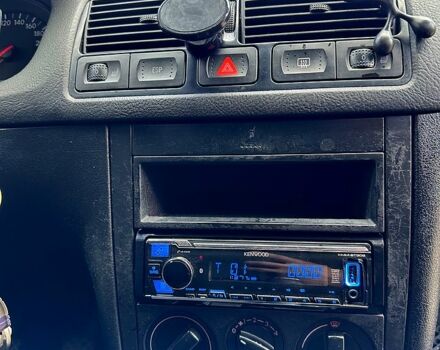 Фольксваген Гольф, объемом двигателя 1.6 л и пробегом 239 тыс. км за 4399 $, фото 3 на Automoto.ua