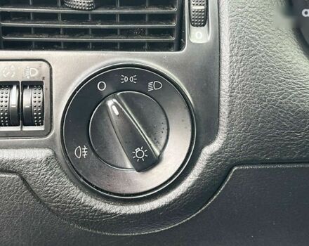 Фольксваген Гольф, объемом двигателя 1.6 л и пробегом 287 тыс. км за 4500 $, фото 12 на Automoto.ua