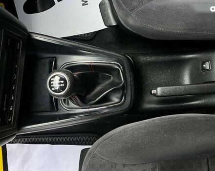 Фольксваген Гольф, объемом двигателя 1.6 л и пробегом 287 тыс. км за 4500 $, фото 15 на Automoto.ua