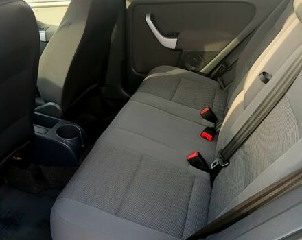 Фольксваген Гольф, объемом двигателя 1.6 л и пробегом 268 тыс. км за 5400 $, фото 8 на Automoto.ua