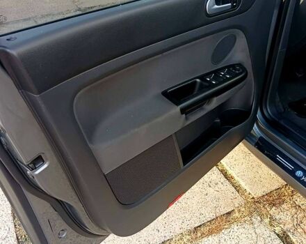 Фольксваген Гольф, объемом двигателя 1.6 л и пробегом 268 тыс. км за 5400 $, фото 10 на Automoto.ua