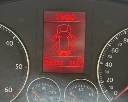Фольксваген Гольф, объемом двигателя 1.97 л и пробегом 255 тыс. км за 6500 $, фото 5 на Automoto.ua