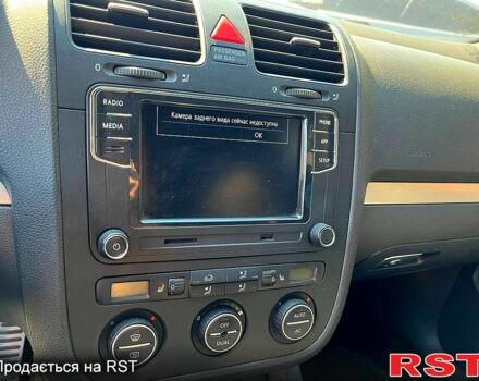 Фольксваген Гольф, объемом двигателя 2 л и пробегом 201 тыс. км за 7800 $, фото 3 на Automoto.ua