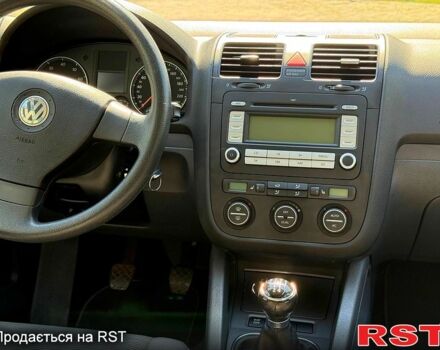 Фольксваген Гольф, объемом двигателя 1.6 л и пробегом 134 тыс. км за 6600 $, фото 5 на Automoto.ua