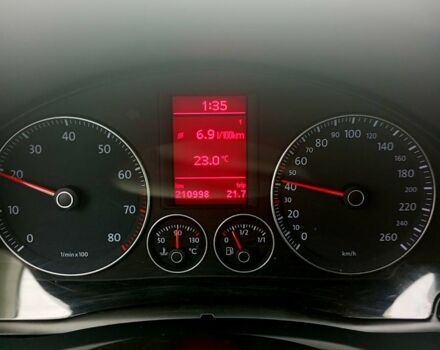 Фольксваген Гольф, об'ємом двигуна 1.6 л та пробігом 210 тис. км за 6500 $, фото 4 на Automoto.ua