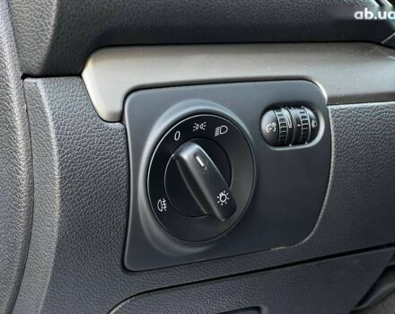 Фольксваген Гольф, объемом двигателя 1.6 л и пробегом 207 тыс. км за 9000 $, фото 10 на Automoto.ua