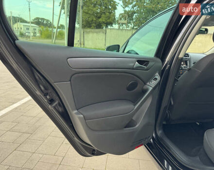 Фольксваген Гольф, объемом двигателя 1.39 л и пробегом 206 тыс. км за 9800 $, фото 54 на Automoto.ua