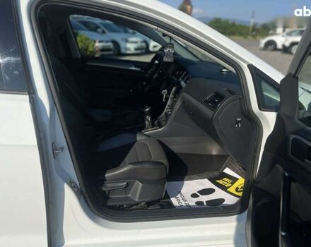 Фольксваген Гольф, объемом двигателя 1.6 л и пробегом 268 тыс. км за 11000 $, фото 12 на Automoto.ua