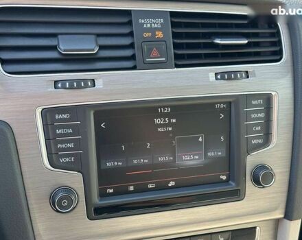 Фольксваген Гольф, объемом двигателя 1.8 л и пробегом 150 тыс. км за 13690 $, фото 26 на Automoto.ua