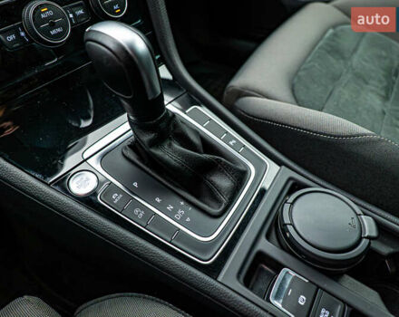 Фольксваген Гольф, объемом двигателя 1.4 л и пробегом 117 тыс. км за 18894 $, фото 16 на Automoto.ua