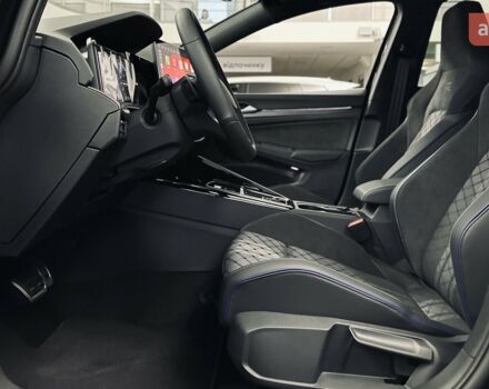 купить новое авто Фольксваген Гольф 2025 года от официального дилера Автодім Атлант на Вацлава Гавела Фольксваген фото