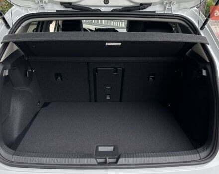 Фольксваген Гольф, объемом двигателя 1.4 л и пробегом 0 тыс. км за 32000 $, фото 10 на Automoto.ua