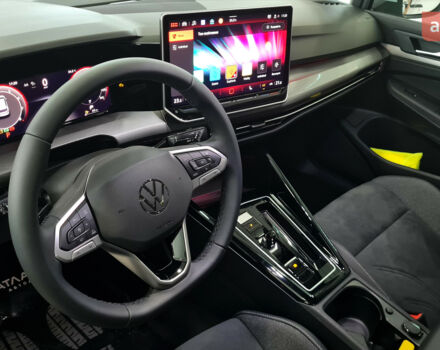 купити нове авто Фольксваген Гольф 2025 року від офіційного дилера Автодім Атлант на Вацлава Гавела Фольксваген фото