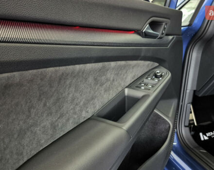 купить новое авто Фольксваген Гольф 2025 года от официального дилера Автодім Атлант на Вацлава Гавела Фольксваген фото