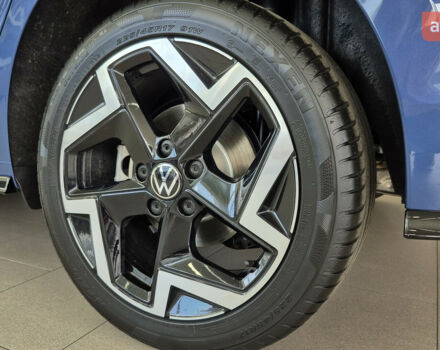 купить новое авто Фольксваген Гольф 2025 года от официального дилера Автодім Атлант на Вацлава Гавела Фольксваген фото